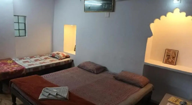 Двухместный номер Standard Jag Niwas Guest House & pure veg restaurant