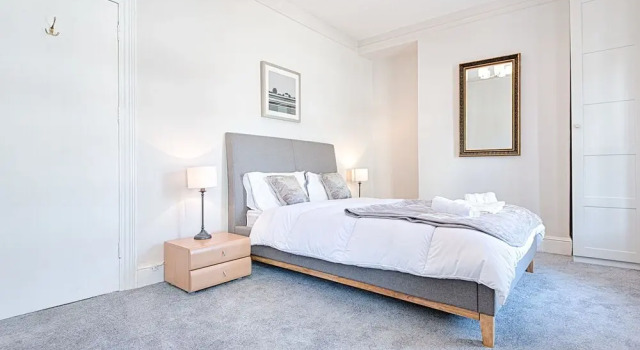 Swansea Town House - 5 min to City Ctre
