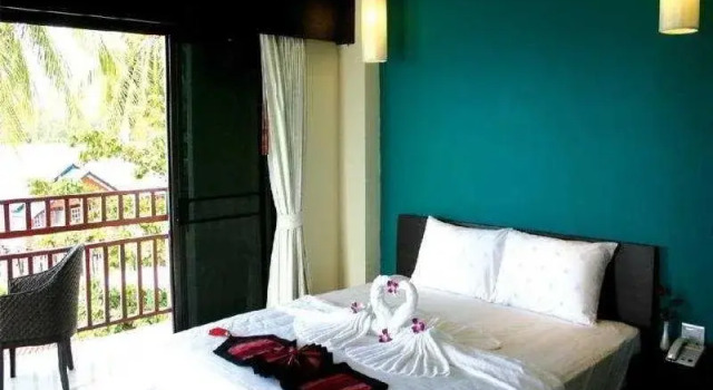 Lanta All Seasons Beach Resort