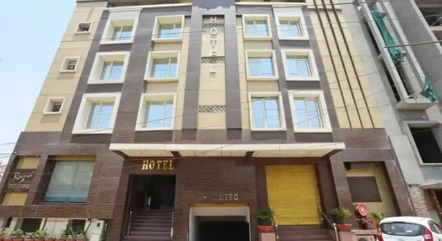 Razia Inn Hotel And Banquet, Забронировать Отель Хисар штат Харьяна, рядом с Hisar Railway Station