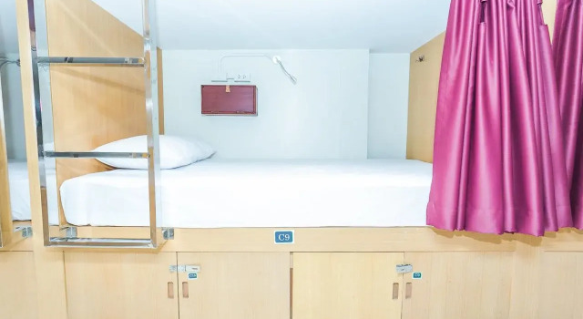 AlphaBed Hostel Bangkok, Rezervovat Hostel Hostely v Central Thailand, Hostel