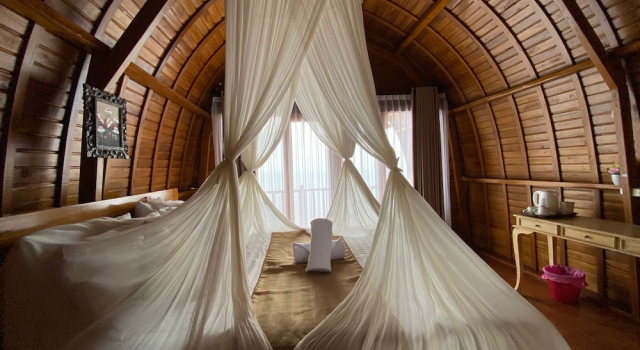 Двухместный номер Deluxe с балконом и с видом на море Suwehan Beach Cliff House with Hammock