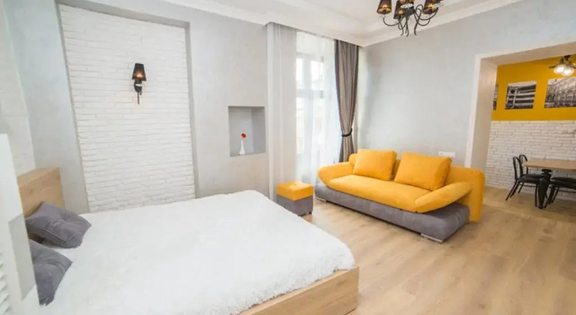 Kvartira LOFT 2 vo L'vove, Забронировать Отель Отели Львова с парковкой, рядом с Проспект Шевченко, Парковка