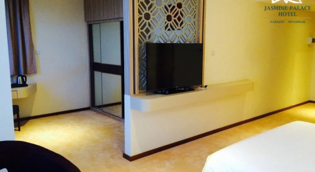 Номер Premier Jasmine Palace Hotel