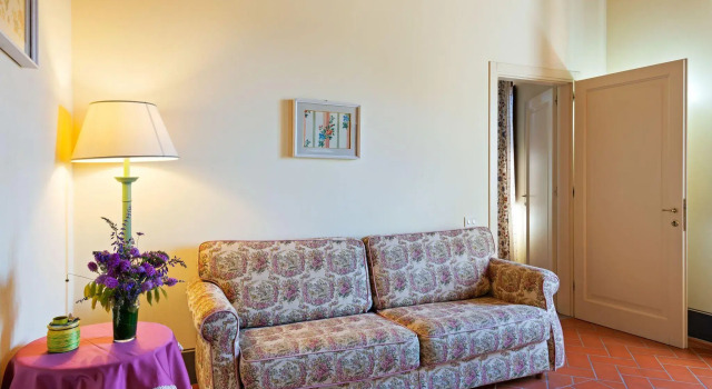 Graceful Apartment in San Miniato with Swimming Pool, Prenota Appartamento Hotel a San Miniato con piscina, Piscina