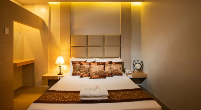 Sky Hotel Pampanga, Boek Hotel Bacolor Luzon