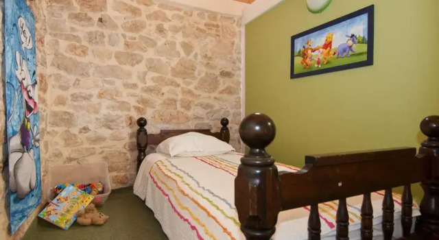 Dalmatian Stone House, Забронировать Отель Отели Шибеник с парковкой, Парковка