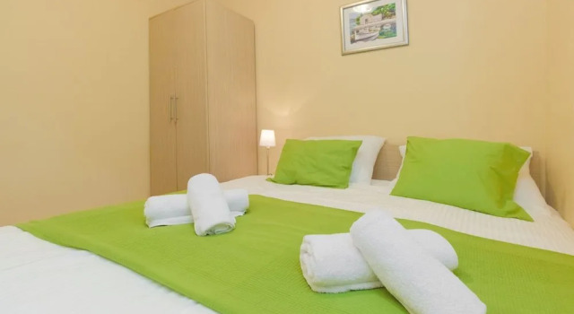 Apartments Gnjidic