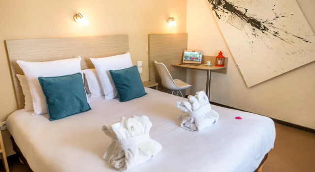 Номер Privilege LOGIS Hôtel Restaurant Le Clos Fleuri
