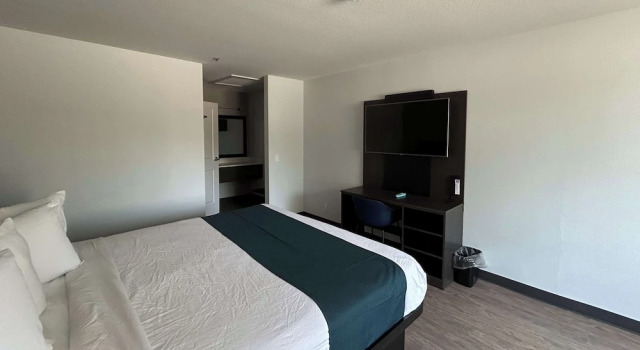 Travel Inn Lake Elsinore, Buchen Sie Motel Canyon Lake Kalifornien