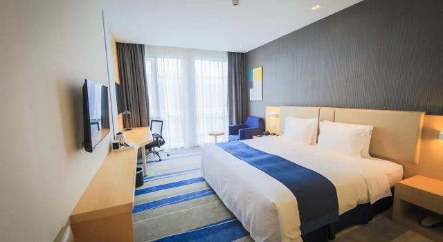 Двухместный номер Standard Holiday Inn Express Shanghai Pujiang by IHG