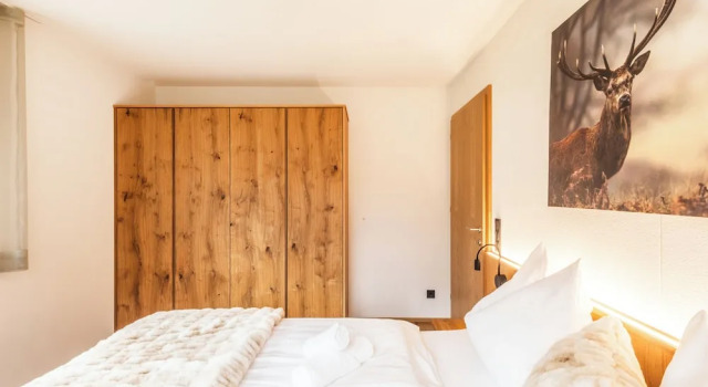 Huus123, Rezerwuj Apartament Hotele w Bregenzerwald z parkingiem, Parking