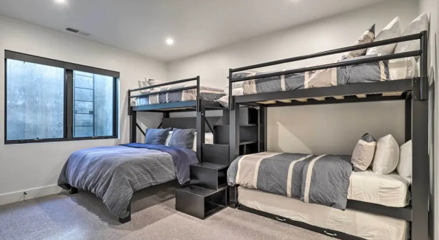 Апартаменты Luxe Park City Townhome w/ Hot Tub: 1/2 Mi to Lift