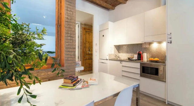 Семейные апартаменты с 4 комнатами с балконом и с видом на город Happy People Sagrada Familia Apartments