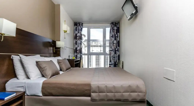 Номер Economy Hôtel Croix des Bretons - Lourdes Pyrénées
