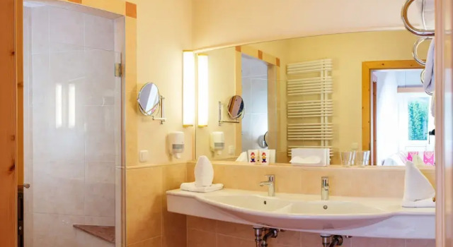 Семейный люкс c 1 комнатой с балконом Familotel Kaiserhof - Families only