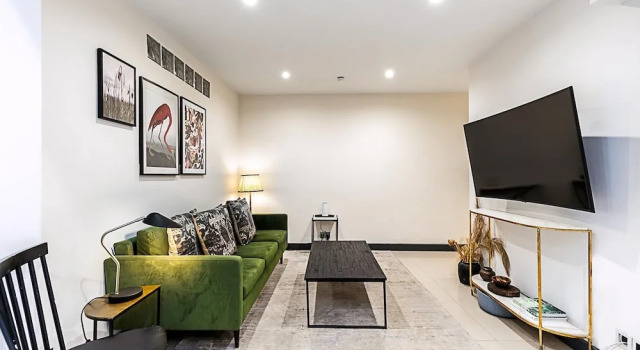 Stylish Shepherd's Bush Flat With Patio