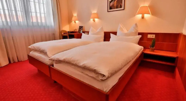 Mayers Waldhorn Hotel