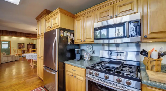 Коттедж с 2 комнатами Robbinsville Vacation Rental w/ Covered Balcony