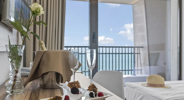 Апартаменты c 1 комнатой с балконом HVD Nympha Hotel