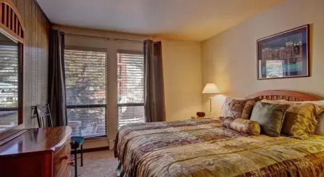 A208 Lake Cliffe Condos, Rezerwuj Apartament Hotele w Vail Ski z parkingiem, Parking