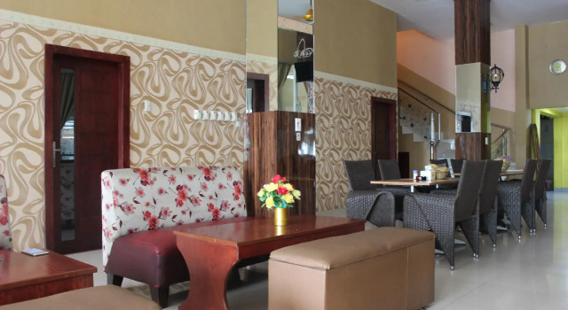 OYO 615 Residence Puri Hotel Syariah, Rezerwuj Hotel Medan Sumatra