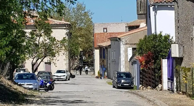 Bonnie Maison, Book Hotel Alaigne Corbières
