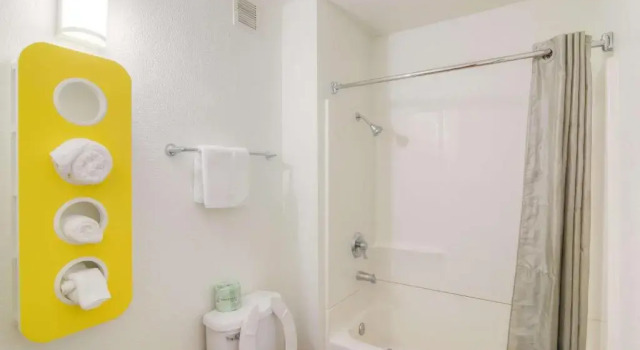 Четырёхместный номер Standard Motel 6-Simi Valley, CA