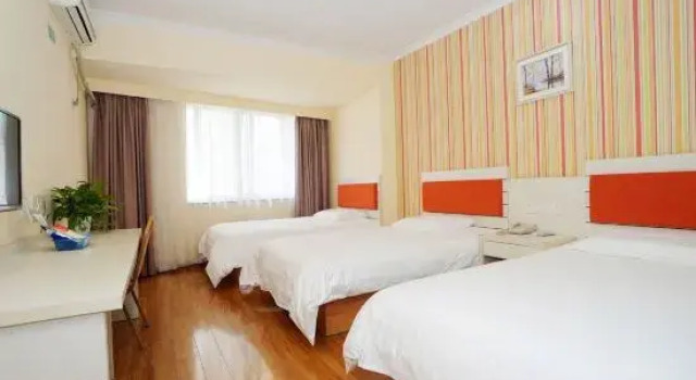 Трёхместный номер Standard Guilin Haiyuan Hotel