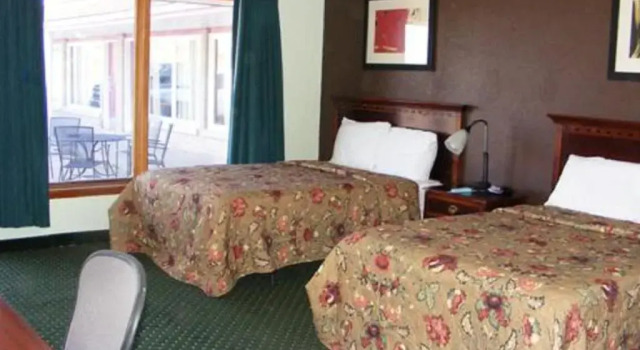 Четырёхместный номер Standard Budget Inn Palmyra