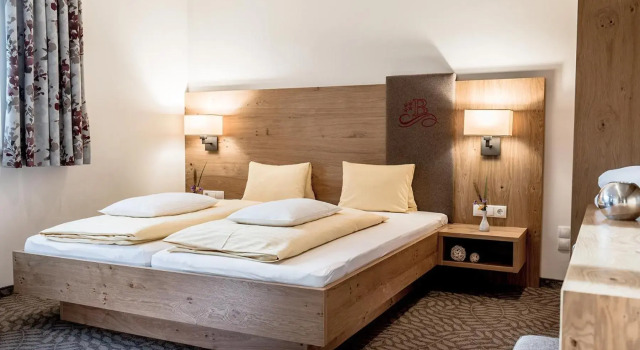 Appartement Hotel Zur Barbara, Rezerwuj Apartament Schladming Schladming - Dachstein, w pobliżu Planaibahn 2