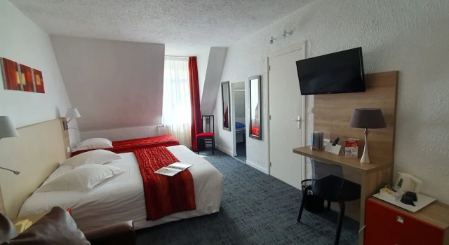 Семейный номер Standard с видом на город Hôtel Windsor Contact Hôtel