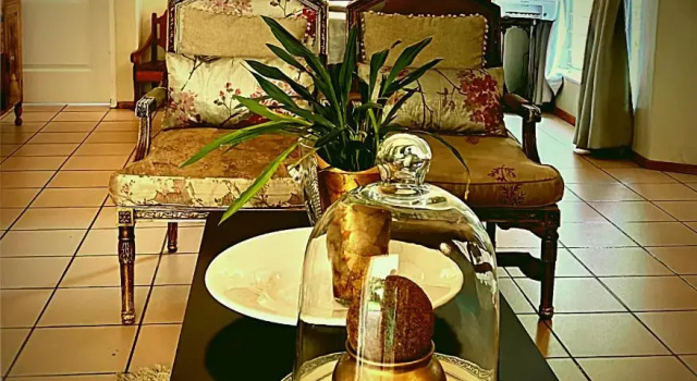 Люкс Deluxe Vair's Place Guest House in Sandton Paulshof - Apartment, Lux Suites & Spa