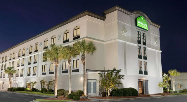 Wingate by Wyndham Wilmington, Забронировать Отель Уилмингтон Северная Каролина