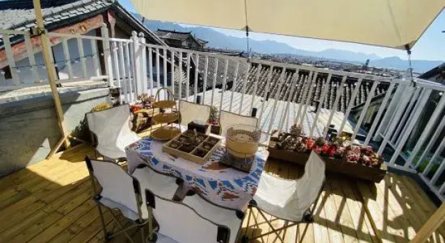 GuanGuanJuJiu Inn, Забронировать Отель Лицзян Юньнань, рядом с Улица Сквер-стрит Древнего города Даянь