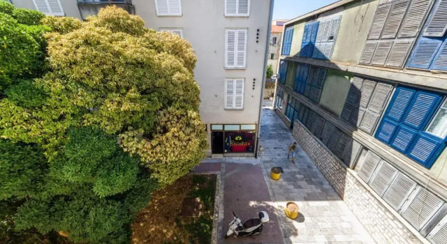 Ema 2Br Apt. In Old Town Centre, Забронировать Отель Отели Задар с парковкой, рядом с Пляж Коловаре, Парковка