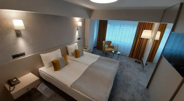 Двухместный номер Standard с балконом Hotel Univers