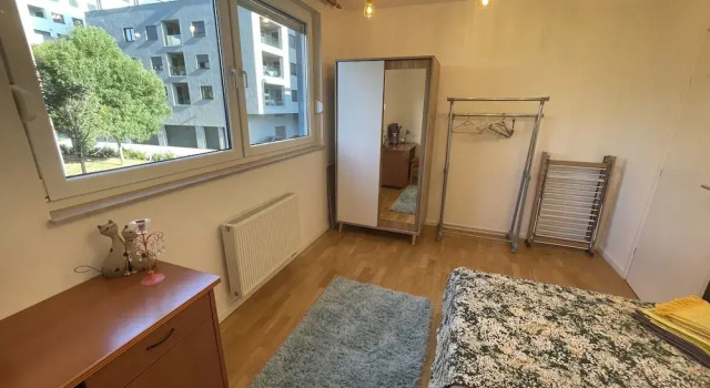Large Modern 75m2 Flat and Free Parking