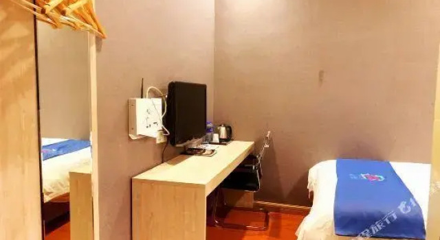 Pai Hotel Zhuhai Xinxiangzhou China Resources Vanguard Minzhu Railway Station