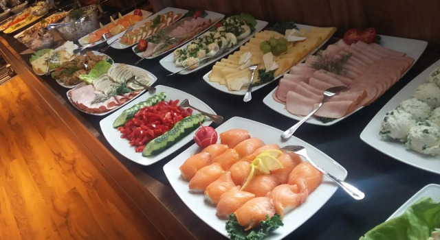 Kolejarz Best 4U, Book Hotel Hoteller i Ustroń med morgenmad, Morgenmad