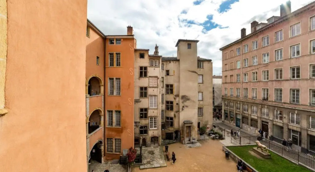 La Loge des Avocats du Vieux Lyon, Забронировать Отель 05. Вье-Лион Лион, рядом с Площадь Белькур
