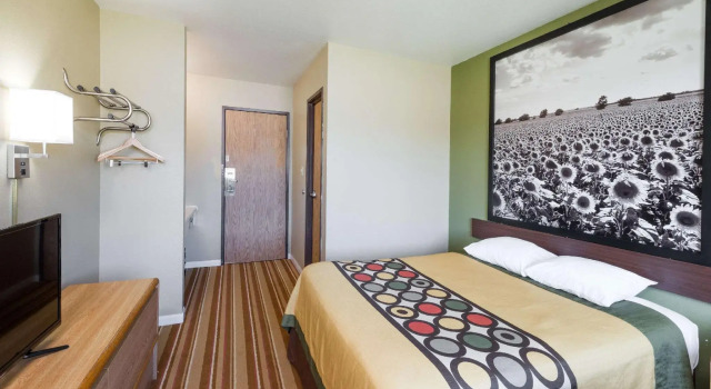 Двухместный номер Standard Super 8 by Wyndham Independence KS