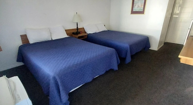 Четырёхместный номер Standard Royal Inn Casper