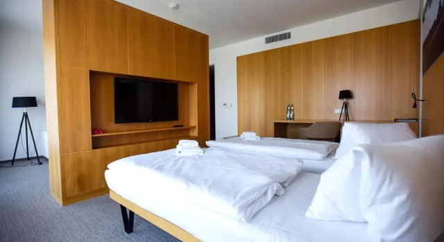 Люкс Hotel S-PORT Véska