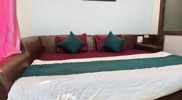 Номер Deluxe Hotel Shaurya By Sharma 0nline Solution Haridwar