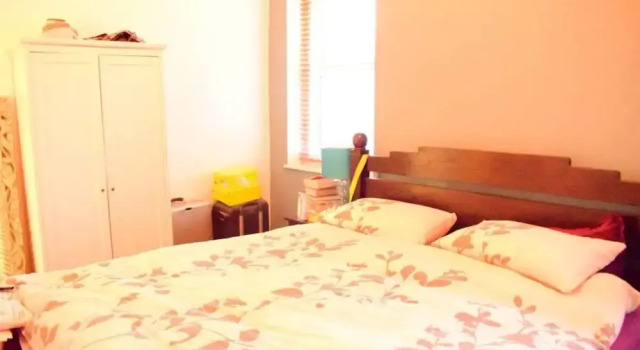 1 Bedroom Flat in Stamford Hill Accommodates 4, Book Lejlighed Tottenham Merseyside