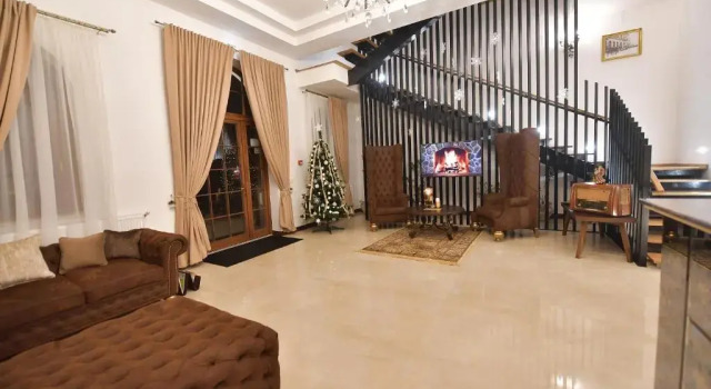 Hotel La Belle Epoque, Rezerwuj Hotel Petrosani Hunedoara