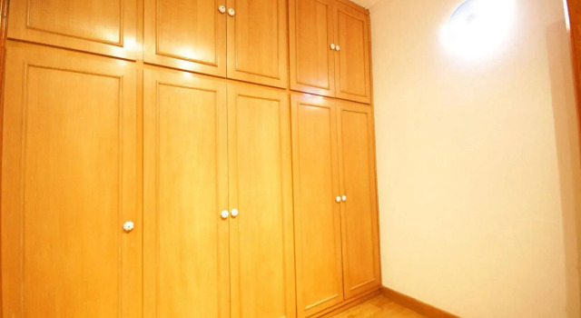 Flateli Aribau, Забронировать Отель Эшампле Барселона, рядом с Jove Regina Theatre