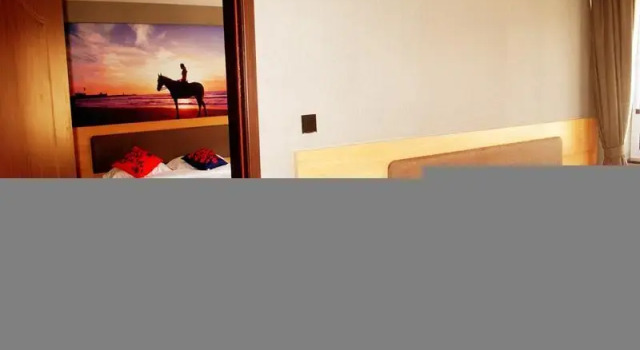 Люкс Business Jun Hotel Hebei Zhangjiakou Huailai County Donghuayuan High Speed Railway Station