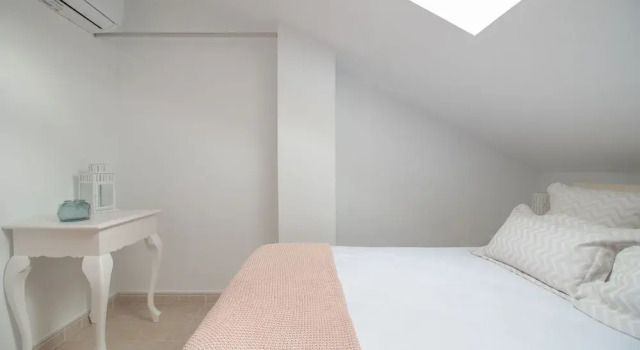 Cosy Central 3 Bedrooms Duplex, Забронировать Апартаменты/квартира Малага - центр Малага, рядом с Музей Кармен Тиссен